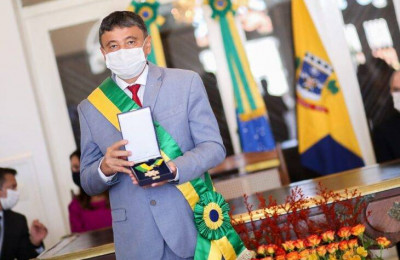 Governador entrega medalhas no 198º aniversário da adesão do Piauí à Independência